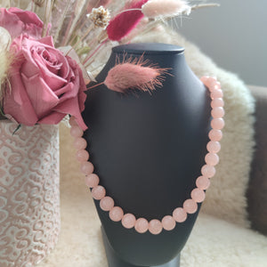 Collier de perles fantaisie, Aphaïa